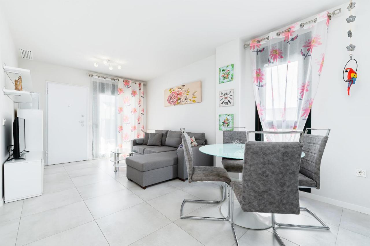 Apartamento Milan Кампоамор Екстер'єр фото
