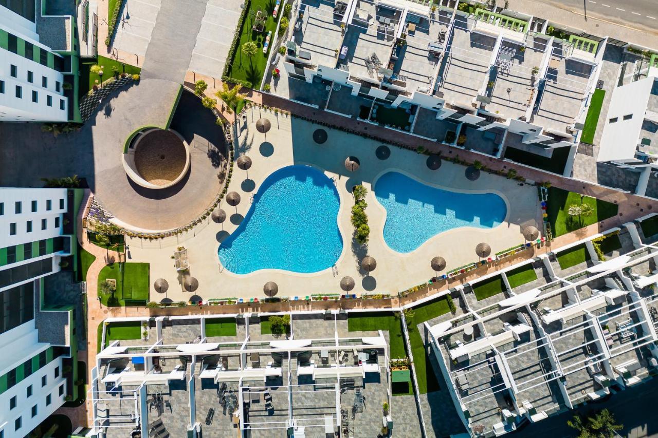 Apartamento Milan Кампоамор Екстер'єр фото